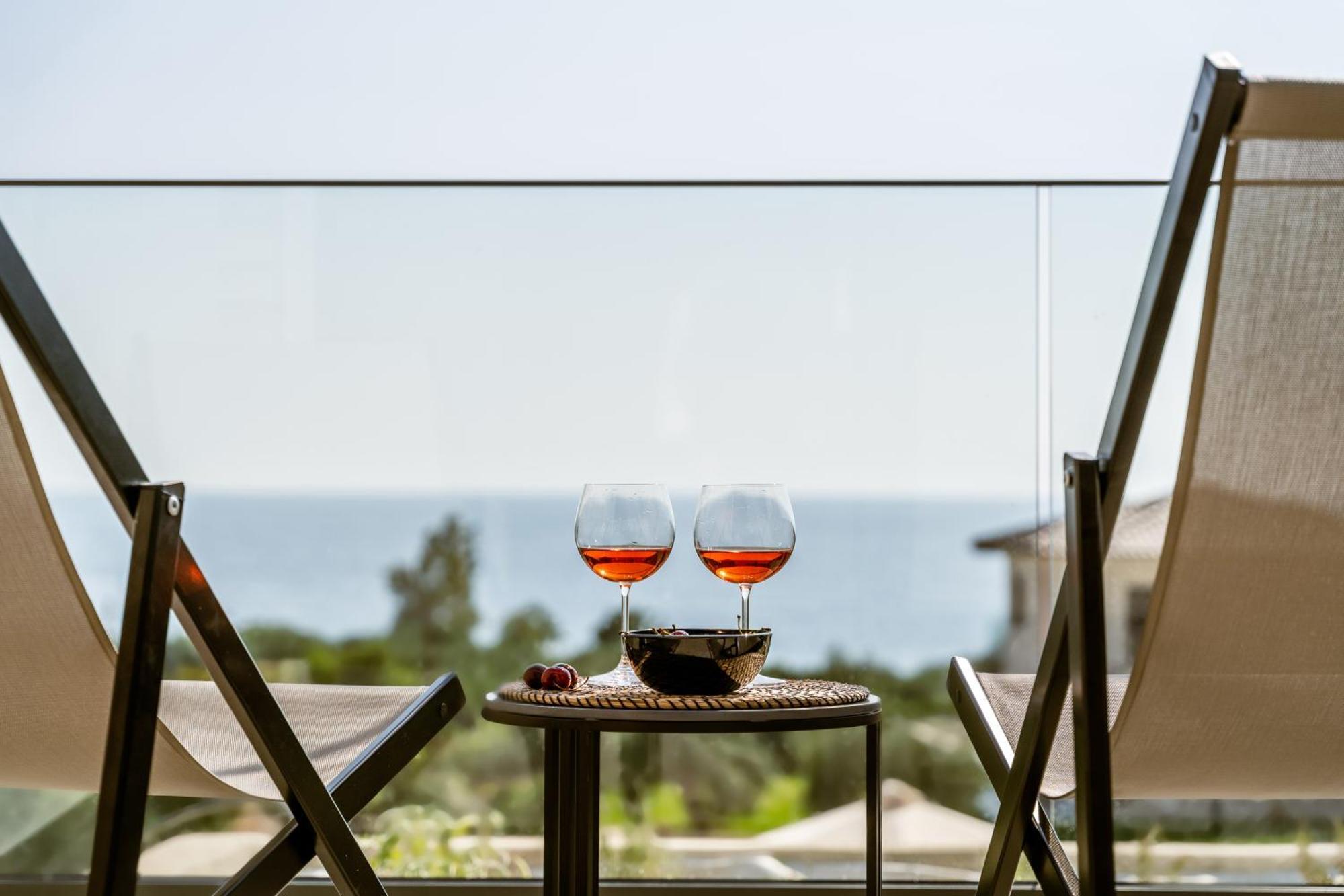 The View Hotel Sofas Coastal Retreat Perdika  Esterno foto